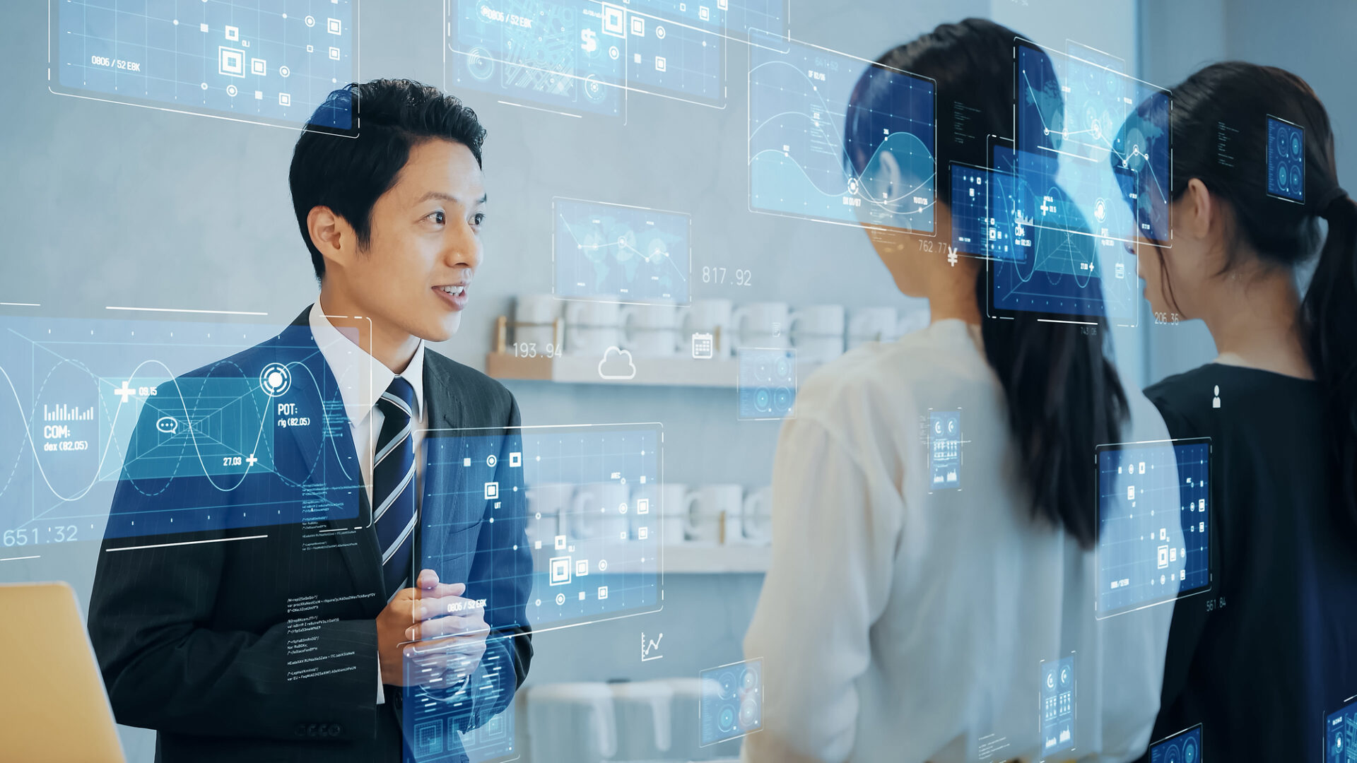 【観光DXとは】業界の課題点や事例などをわかりやすく解説