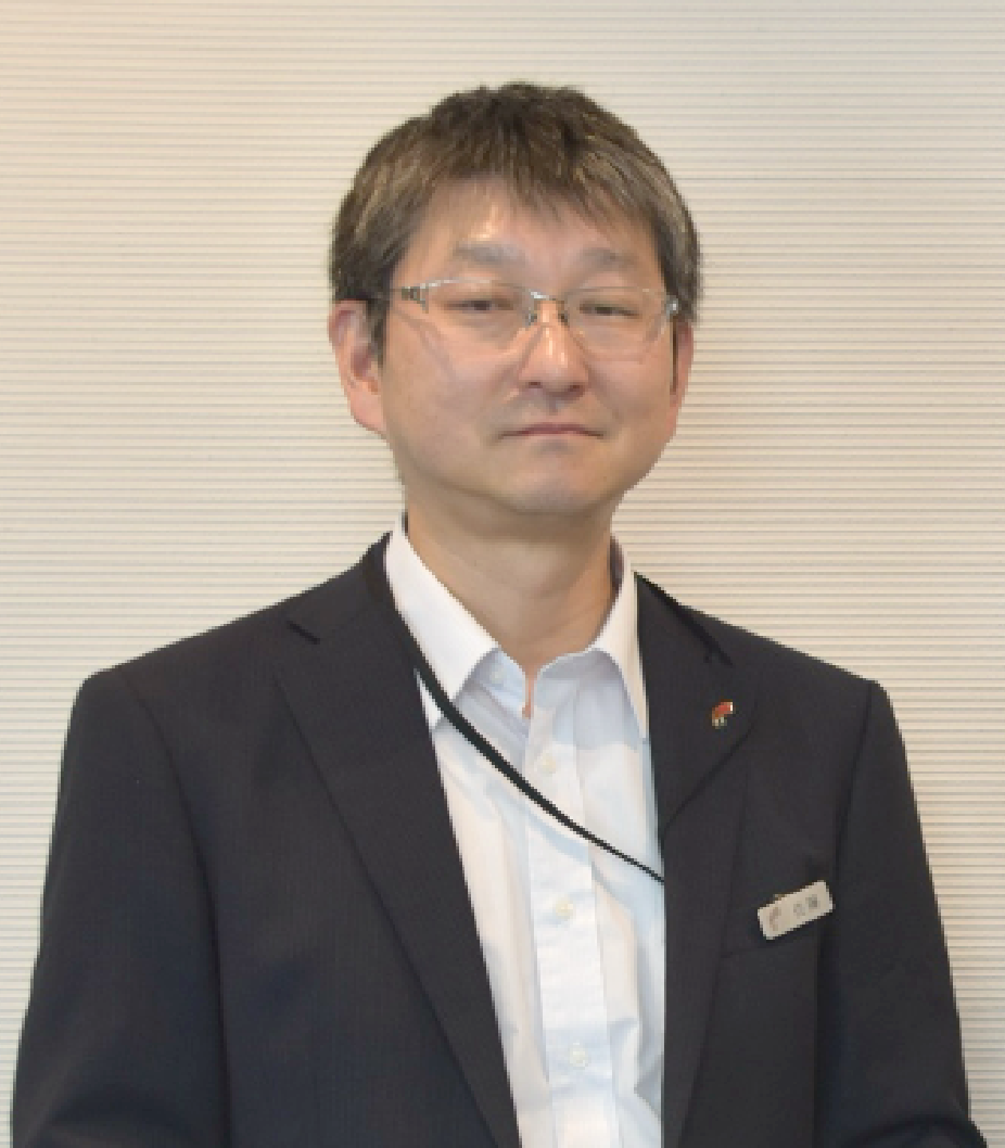 佐藤 氏
