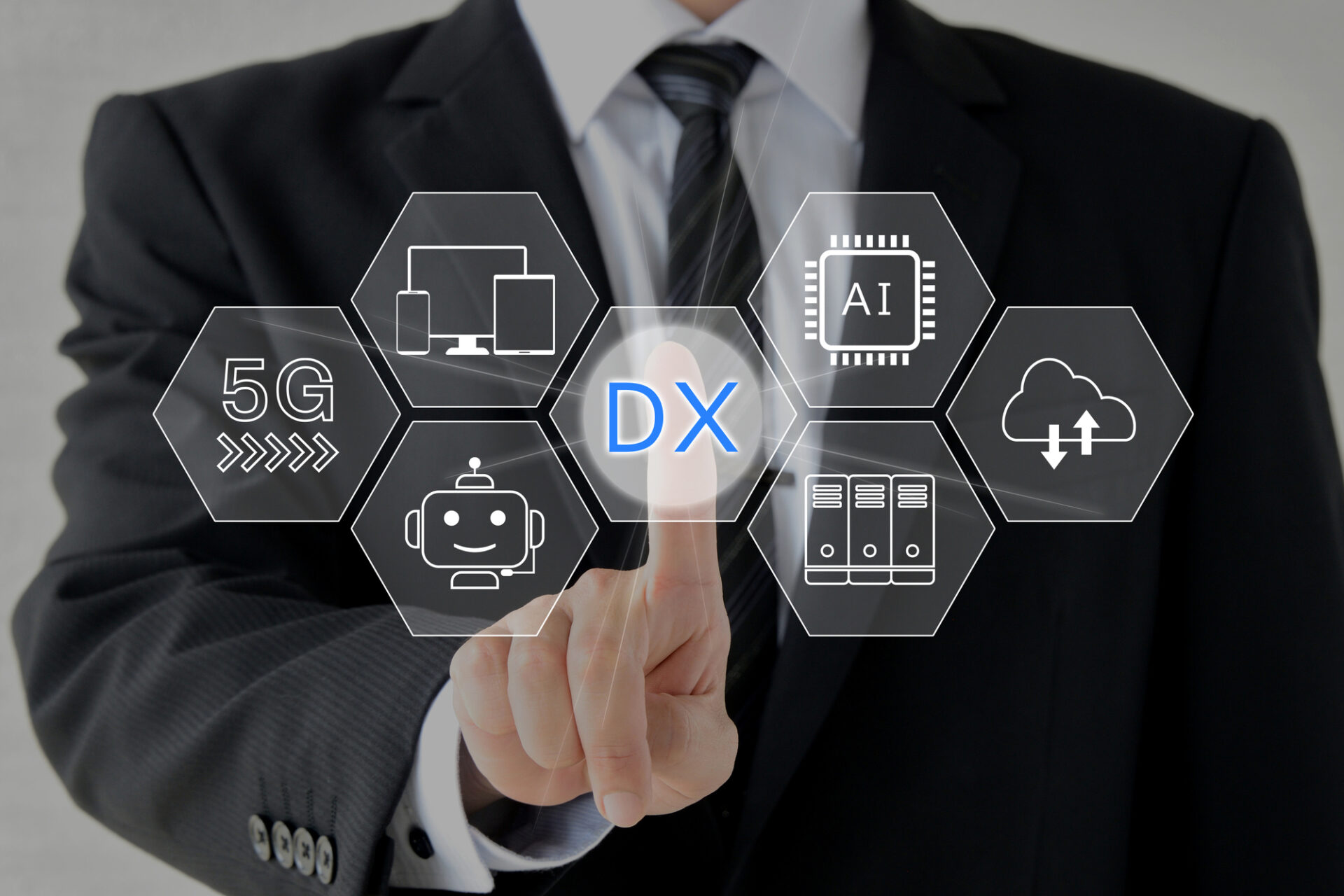 企業がDX推進をするメリット・デメリットを分かりやすく解説